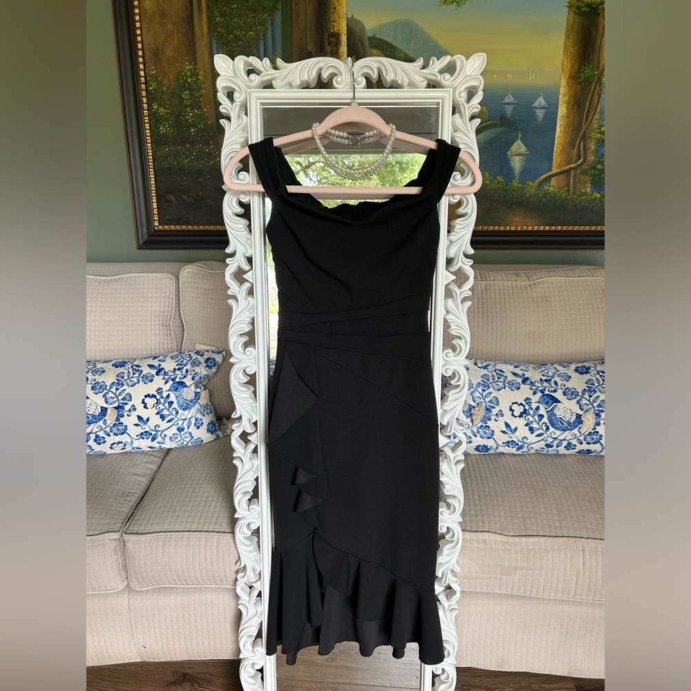 Glamorous Black off shoulder midi dress
